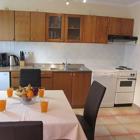 Apartments Marijana Srsici Bagian luar foto