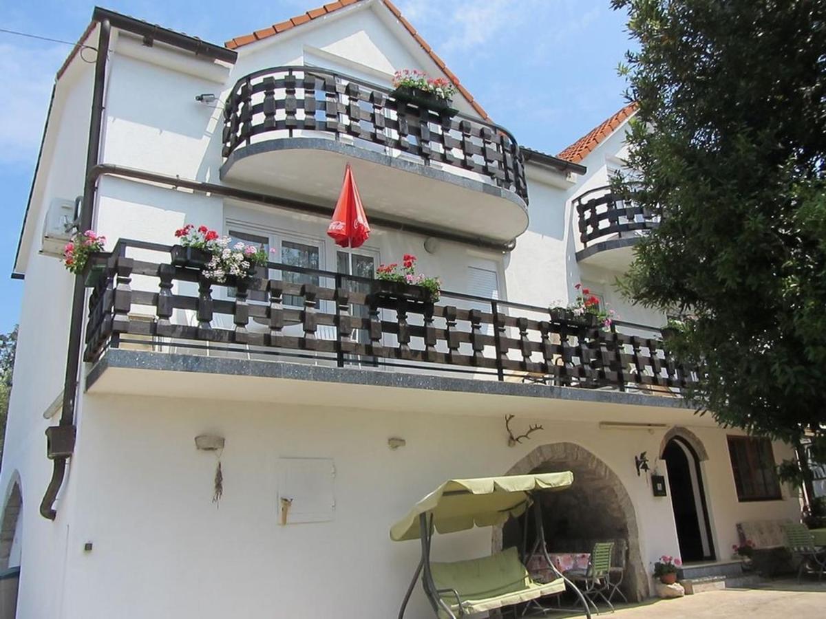Apartments Marijana Srsici Bagian luar foto