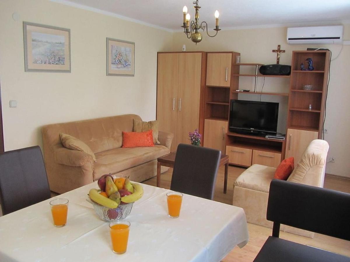 Apartments Marijana Srsici Bagian luar foto